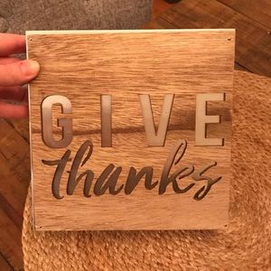 Home Decor- Give Thanks Sign